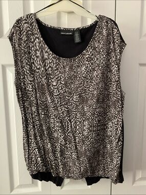 Dkny Black & White Abstract Printed Sleeveless Tank